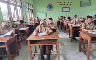 MTs N 4 Jembrana Laksanakan PAS Tahun Pelajaran 2022/2023 Bertepatan dengan Hari Guru Nasional